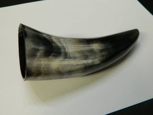 Corne à boire Viking médiévale faite à la main véritable tasse en céramique de buffle naturel Occasions de Noël corne de vin de bière fabriquée à la main en Inde - Product Image 4