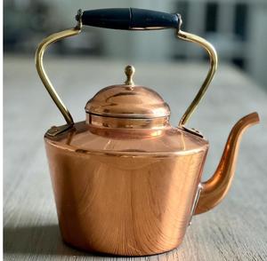 Tetera de cobre pulido a mano con construcción duradera y diseño de mango vintage perfecto para decoraciones rústicas para el hogar - Product Image 2