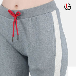 ชุดวอร์มผ้าฟลีซผ้าฝ้ายผสมโพลีเอสเตอร์ชุดวอร์มสำหรับผู้หญิง400ราคาขายส่งโลโก้แบบออกแบบได้ตามต้องการ - Product Image 5