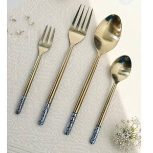 Juego de Cubiertos con Acabado Dorado, Juego de Cubiertos Decorativos de Alta Calidad para Mesa, Vajilla para Uso en Mesa - Product Image 2