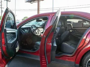 Ford Taurus SEL 2018 - Product Image 4