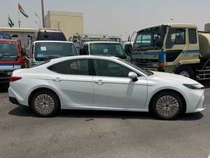 NOUVEAU Toyota Camry IX 2026 Essence Atmosphérique 4 Portes Hayon Automatique Toit Ouvrant Caméra Arrière 360° Feux LED Gauche Cuir - Product Image 3