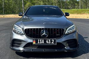 Mercedes-AMG C43 Berline 2020 d'occasion en excellent état, V6 biturbo, transmission intégrale, pack AMG Night, provenance climat chaud - Product Image 1