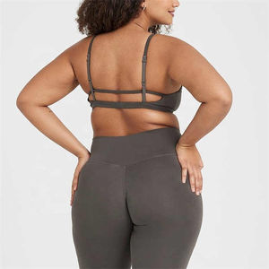 Sujetador Deportivo de Yoga con Tirantes Ajustables para Mujer, Talla Grande, Nuevo, Cruzado en la Parte Delantera, de un Solo Hombro, Transpirable, Simple, Disponible en Gris - Product Image 3