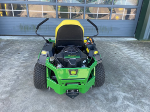 รถตัดหญ้าแบบนั่งขับ JohnDeere Z320M X758 4x4 ปี 2024 ราคาถูก สำหรับตัดหญ้าในสวน ขายส่ง - Product Image 2