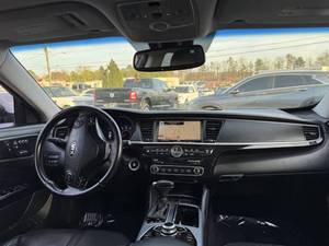 Voiture d'occasion Kia K900 Premium 2015 à bas prix à vendre - Product Image 3