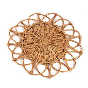 Manteles individuales de ratán hechos a mano de primera calidad EcoChic, duraderos, elegantes y sostenibles, esenciales para el comedor para las tareas diarias del hogar y la cocina - Product Image 1