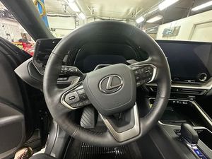พร้อมส่งมอบ Lexus TX 350 Premium AWD ปี 2025 ตัวเต็มออปชั่น มือสอง ขาย - Product Image 3