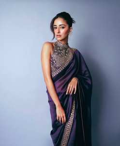 Vêtements de fête de style moderne pour femmes indiennes Dernière conception traditionnelle Bollywood avec fil de cordon en satin Fendy et travail de séquence - Product Image 3