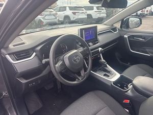 Toyota RAV4 XLE 2025 Usado en Perfectas Condiciones, SUV con Tracción en las Cuatro Ruedas, Transmisión Automática de 8 Velocidades, Motor 2.5L, 14 Transmisiones, en Venta - Product Image 4