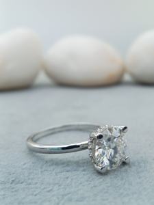 Anillo de compromiso de moissanita de oro macizo de 10K con diseño personalizado de lujo con diamante VVS, joyería de boda o regalo chapada en oro de 18K - Product Image 4