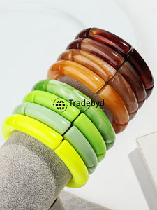 Brazaletes de resina únicos para mujer, el mejor regalo hecho a mano, joyería de Tradebyd - Product Image 2