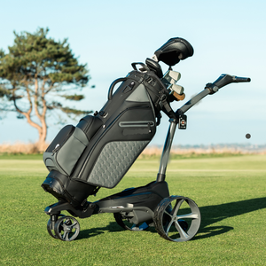 Chariot de golf électrique Motocaddy M7 2025 neuf et authentique avec sac de golf respirant gratuit, télécommande accessible - Product Image 1