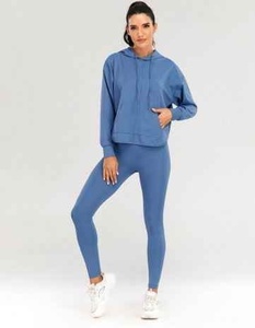 Survêtement décontracté pour femmes Sweat à capuche et pantalon de survêtement Ensemble deux pièces sur mesure de haute qualité Parfait pour le confort et une tenue décontractée - Product Image 5