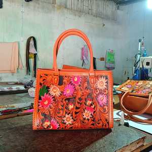 Nouveau Offre Spéciale Western sacs fourre-tout toile grande capacité bandoulière sac à main voyage sac à main gland frange sacs fleur outillé sac fourre-tout - Product Image 6