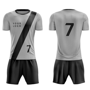100% poliéster logotipo personalizado sublimación impreso uniforme de fútbol de alta calidad desgaste del equipo Conjunto de camiseta y pantalones cortos de fútbol - Product Image 1