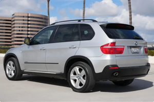 Asequible para Conducir |   CONDUCCIÓN IZQUIERDA |   Volante a la derecha |   2010 B M W X5 XDRIVE35DDSS - Product Image 2