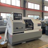 Torno CNC Horizontal de Precisión Pequeño ALCK6130 con Sistema de Control GSK, Automático, de Bajo Mantenimiento y Alta Seguridad