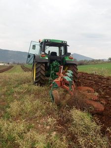 John DeeEre S670 Commercial Farming <b>Machine</b> - Product Image 3