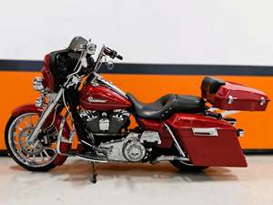 Venta Directa de Motocicleta de Turismo Davids0n Touring FLHR Road King con 3 Años de Garantía, Velocidad Máxima de 80 km/h - Product Image 4