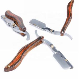 Maquinilla de afeitar plegable profesional de acero inoxidable con mango de madera Herramienta de afeitado manual para barberos y uso personal - Product Image 1