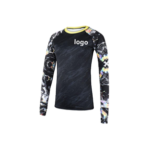 Rashguard de bain une pièce imperméable UPF50 + pour femmes élégantes Offre Spéciale bikini et vêtements de plage en spandex/nylon à imprimé animal - Product Image 5