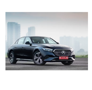 Mercedes-Benz Classe E d'occasion à vendre – Qualité professionnelle inspectée, berline de luxe confortable, offre à prix réduit - Product Image 3