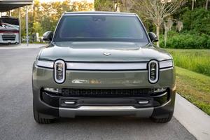 VOITURE ÉLECTRIQUE EXTREMEMENT PROPRE 2023 RIV-IAN R1S QUAD-MOTOR AWD GRAND PACK BATTERIE PRÊT À LIVRER - Product Image 5