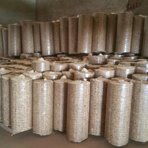 Pellets de Madera de Alta Calidad, Briquetas en Barra para el Mercado Europeo - Product Image 2