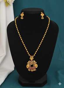 Ensembles de bijoux de mode en gros élégants et durables Styles multiples boucles d'oreilles en zircone cubique avec collier pendentif - Product Image 2