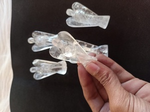 Figurine d'ange en quartz clair naturel sculpté, pierre de guérison Reiki, décoration intérieure, cadeau, vente en gros de Rais Agate - Product Image 2