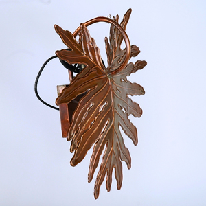 Elegante lámpara de pared con forma de hoja de cobre Premium, decoración de planta colgante brillante de lujo para el hogar o la boda, aspecto hermoso - Product Image 1