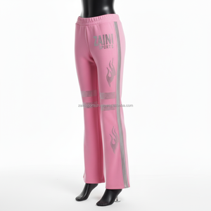 กางเกงทรงบานสำหรับผู้หญิงกางเกงผ้าสแปนเด็กซ์ GSM นิ่ม300พรีเมี่ยมสีชมพูประดับพลอยเทียมติดโลโก้ได้ตามต้องการ - Product Image 4