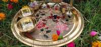 Meilleures ventes Ensemble de thali en laiton de qualité supérieure pour le temple familial Thali en laiton décoratif Articles de thali en laiton pour cadeau pour la décoration