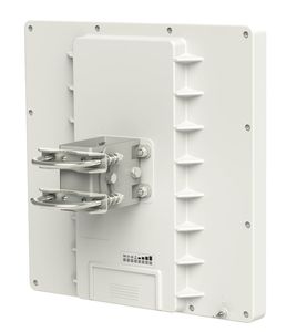 MikroTik QRT 5 Client Device, RB911G-5HPnD-QRT, 5GHz, 1x RJ45 1000Mb/s, 23dBi - Product Image 1