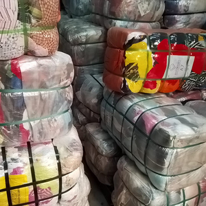 Camisas de Poliéster/Algodón de Segunda Mano en Fardos de Ropa Usada Mixta para Bebés en el Reino Unido - Product Image 1