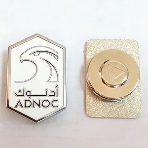 Fabricante de insignias metálicas de diseño gratuito, logotipo de dibujos animados personalizado, broche de etiqueta rígida y blanda, pines de esmalte de anime con imán para sombreros y ropa - Product Image 2