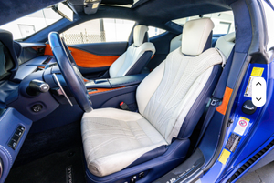 Lexus LC 500 Serie Inspiration 2018, Usado, Volante a la Izquierda/Derecha - Product Image 2