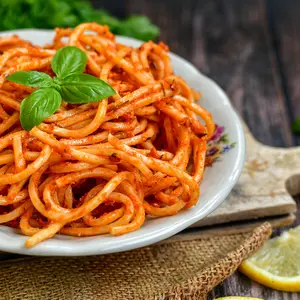 منتج إيطالي 100% عالي الجودة جاهز للاستخدام مع طماطم الكرز نباتي راجو استمتع بمقاس 200 جم