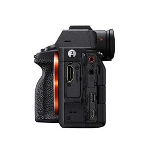 33MP Full-Frame Mirrorless Wi-Fi Hybrid Shooter Used 4K 60p Video <b>Real</b>-Time Eye Fast Hybrid AF Vari-Angle LCD 33MP Full-Frame - Product Image 4