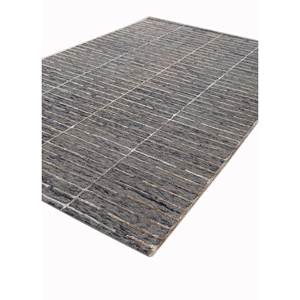 พรมทอมือ Tra-14749 ทำจากขนสัตว์และใยวิสโคส ลายทางสีเทาและสีดำ สำหรับใช้ในบ้าน คอลเลคชั่น Pathways - Product Image 2