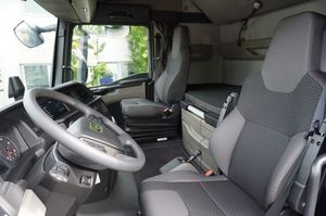 รถบรรทุก MAN TGX 26.400/NEW PLANDEX ตู้เย็น 6x4 ดีเซล ยูโร 6 เกียร์อัตโนมัติ รับน้ำหนัก 31-40 ตัน พวงมาลัยซ้าย - Product Image 5