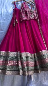 Tissu Faux Georgette avec Fil de Broderie et Paillettes Micro pour Lehenga jusqu'à la Taille 44 pour Vêtements Lehenga Choli Réversibles Décontractés et de Mariage - Product Image 5