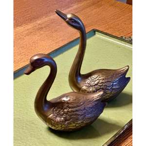 Sculpture de canard en bronze faite à la main ensemble de 2 artisanat en métal Figurine de canard antique vaisselle centre de table articles fournitures d'événement - Product Image 1