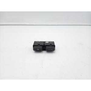 Pulsante Apri Sportello Carburante LEXUS Serie UX (19>) 8480476010 Hybrid 2.0 - Product Image 1