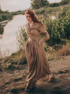 Vestido de invierno de lino pesado de longitud media con capucha de manga larga Vestido envolvente de talla grande ecológico Diseño tejido Cintura natural - Product Image 2