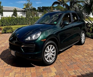 รถ Porsche Cayenne ปี 2014 สภาพดีเยี่ยม ราคาสุดคุ้ม พร้อมส่ง - Product Image 1