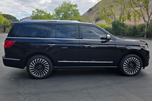 USADO LHD/RHD 2018 LINC0LN NAVIGAT0R BLACK LABEL - Product Image 2
