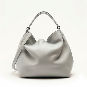 Sac à Main Femme en Cuir de Vachette Italien de Haute Qualité Gris Clair – Design Simple et Élégant à Ouverture Inclinée - Product Image 1