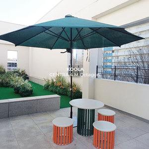 Sombrilla Comercial de 13 pies para Centro Comercial |   Estructura de Acero de Alta Resistencia |   Sombrilla KOOLA CENTRA de 4m |   Resistente a los rayos UV y al agua - Product Image 1